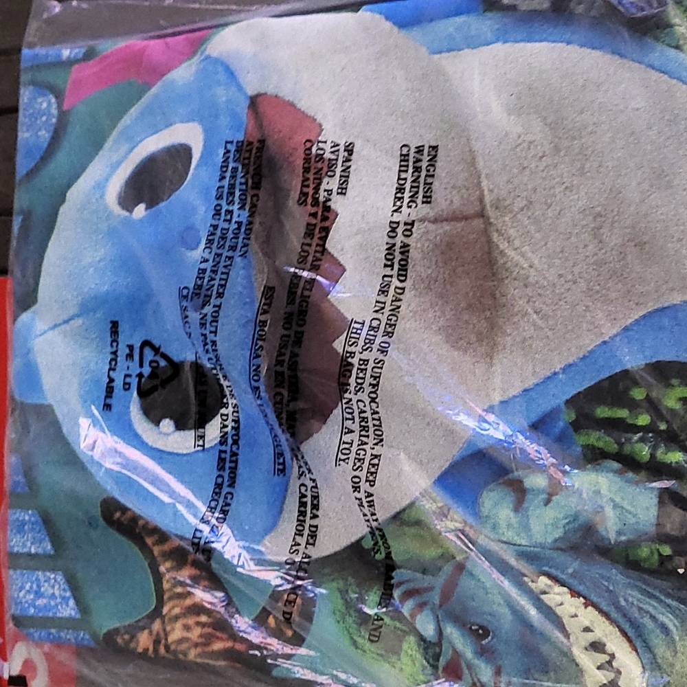 Chinatown Market shark t-shirt